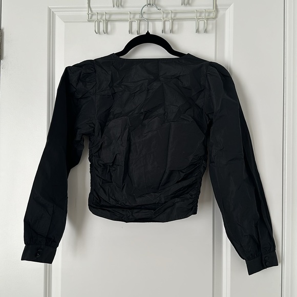 Aritzia Sunday Best Petal Top Black (0) - Picture 4 of 6